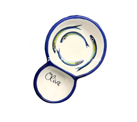 Olive and pit dish dec. Anchovies