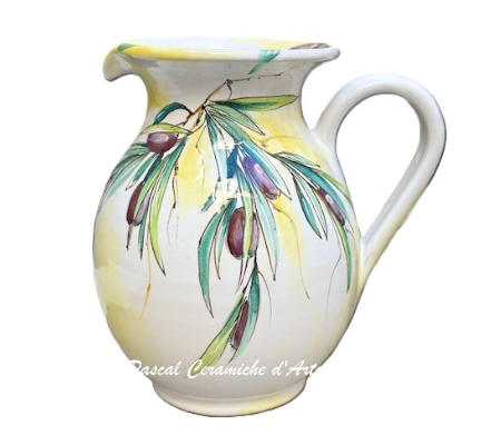 Pitcher dec. Olives