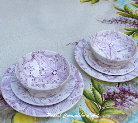 Set x 2 place settings dec. Lilac Fantasy